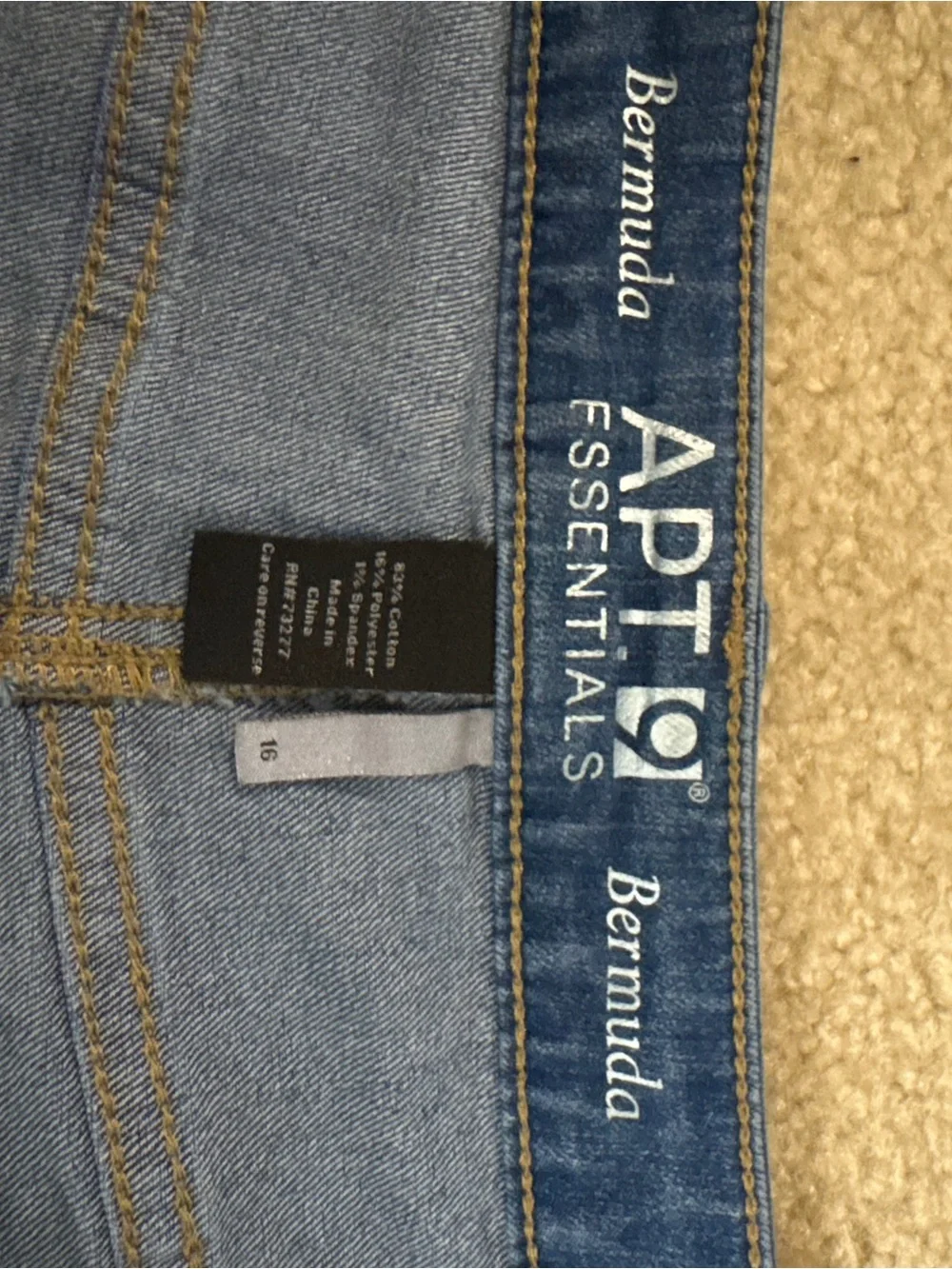 Apt. 9 Women's Light Blue Boyfriend Bermuda Jeans